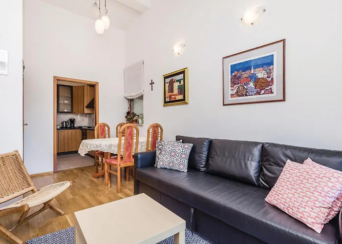 Apartman Lovely In With Wifi Opatija